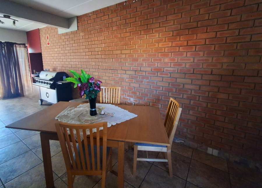 12 Bedroom Property for Sale in Schoemansville North West